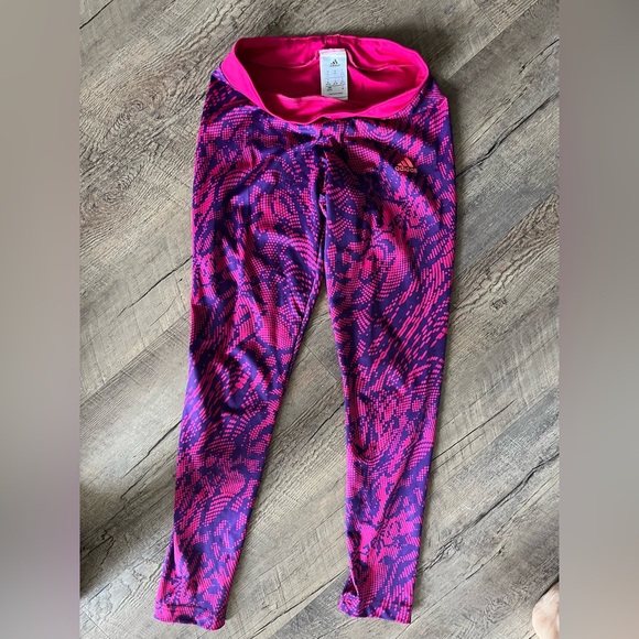 Adidas workout tights that are super comfortable and snug! - Picture 1 of 2